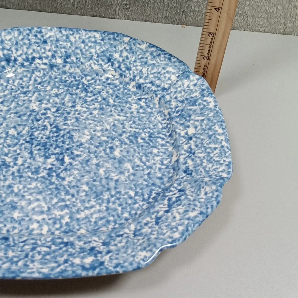 Blue White Spongeware Scalloped Edge Ceramic Dinner Plate 10.5 Inch‎ Farmhouse